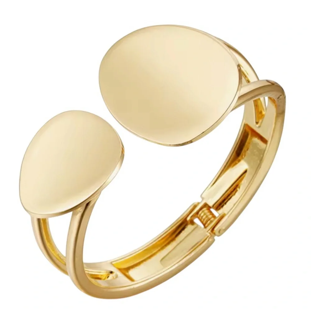 FASHION JEWELRY BRACELET ASYMMETRIC TEAR DROP SHAPE WOMENS GOLD STAINLESS STEEL